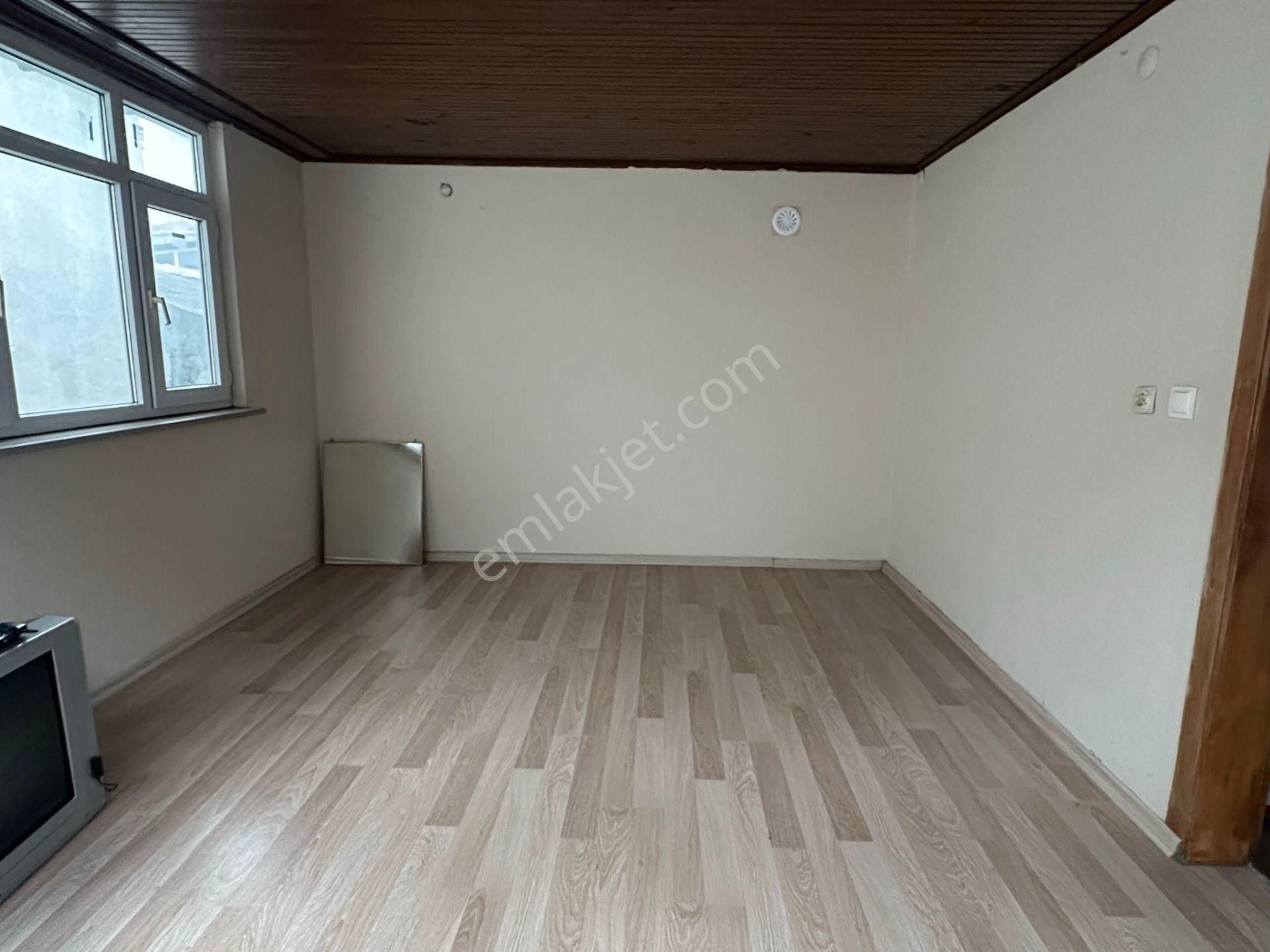 Bağcılar Güneşli Mahallesi Kiralık Teraslı 1+1 Daire - Görsel 29