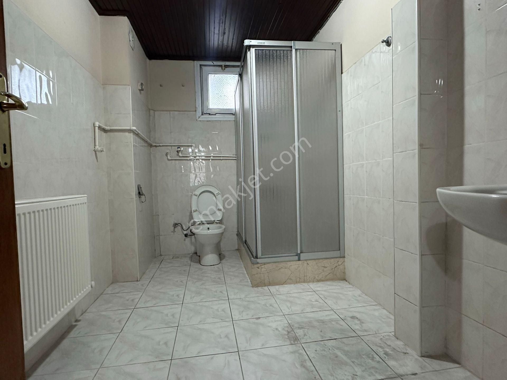 Bağcılar Güneşli Mahallesi Kiralık Teraslı 1+1 Daire - Görsel 18