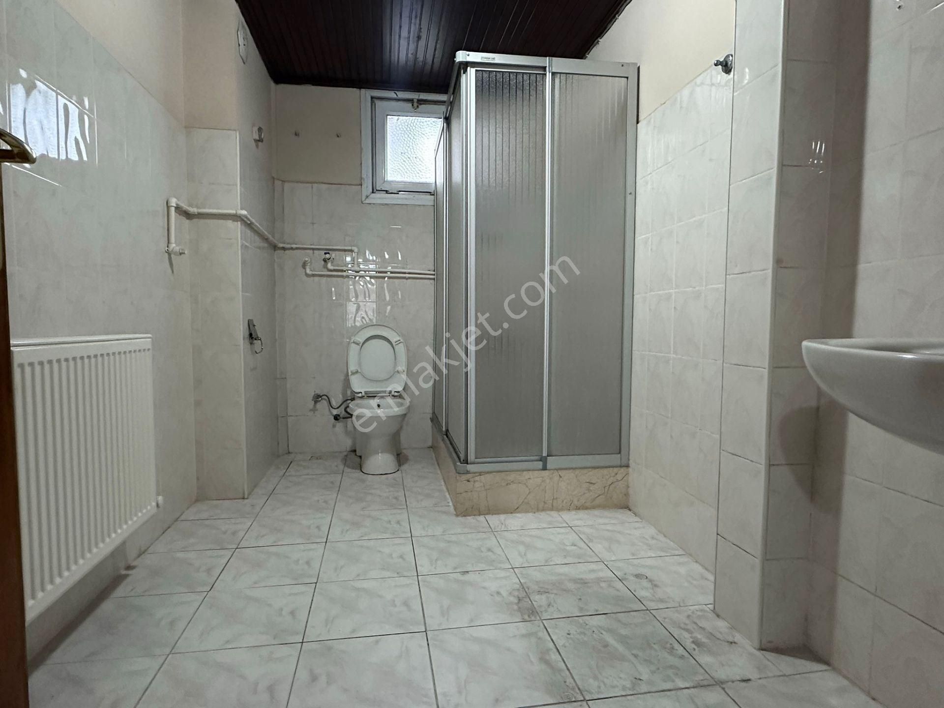 Bağcılar Güneşli Mahallesi Kiralık Teraslı 1+1 Daire - Görsel 9