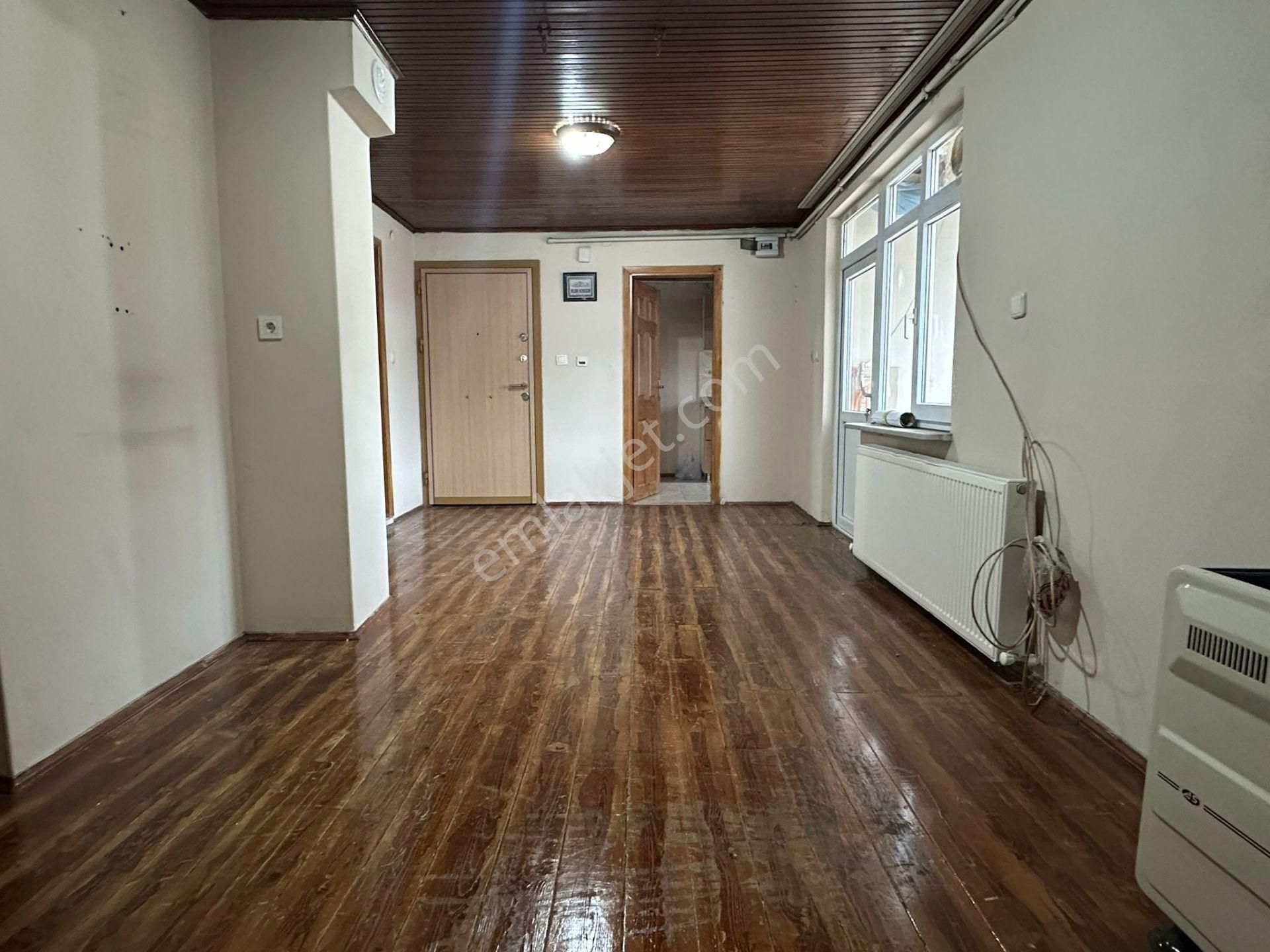 Bağcılar Güneşli Mahallesi Kiralık Teraslı 1+1 Daire - Görsel 13