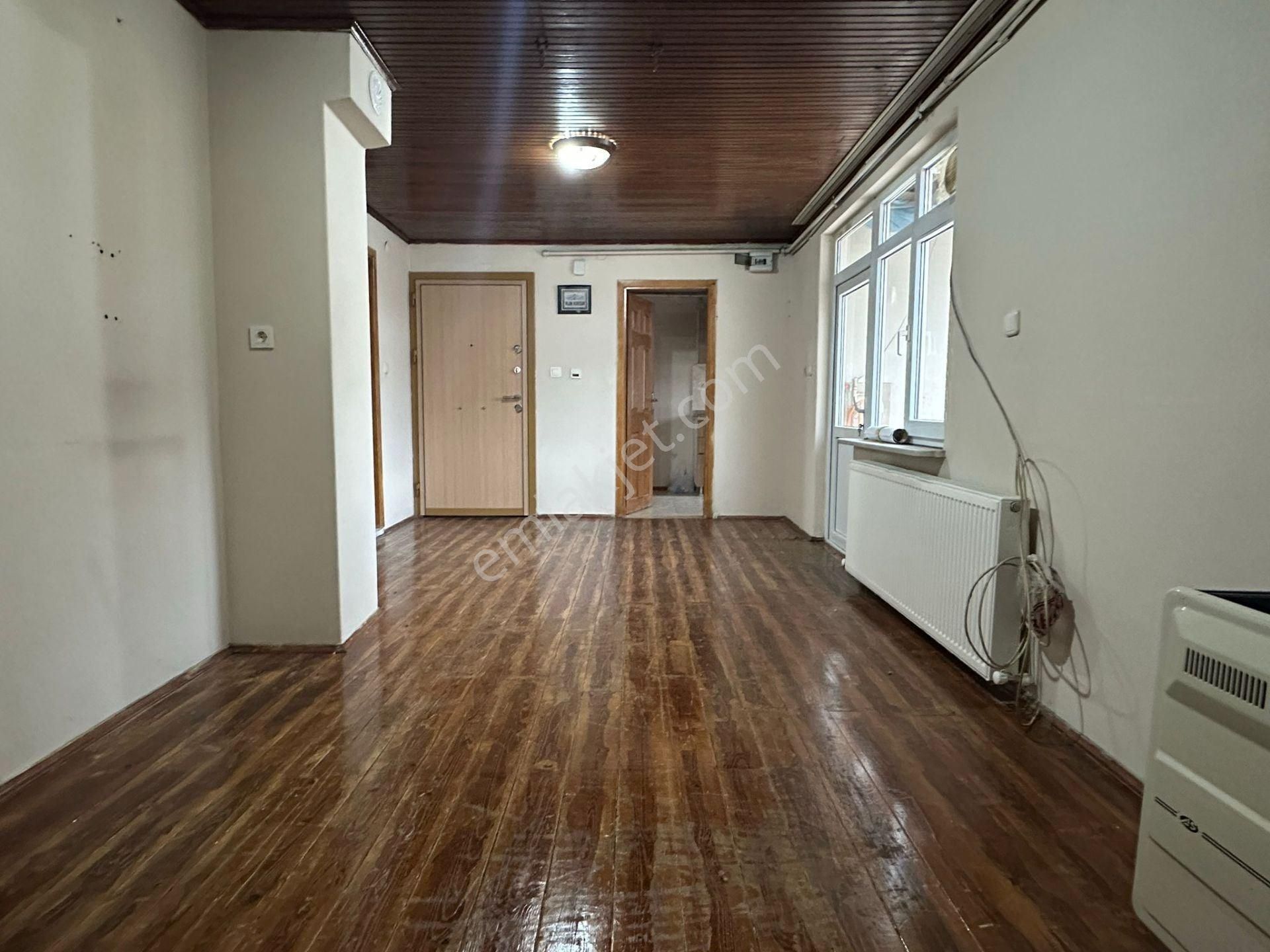 Bağcılar Güneşli Mahallesi Kiralık Teraslı 1+1 Daire - Görsel 22