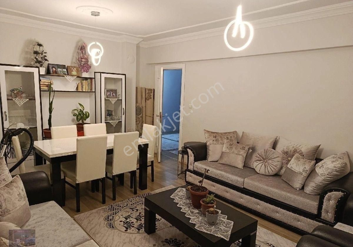 Şehitlik Mahallesinde Süper Konumda Satılık Daire - Görsel 10