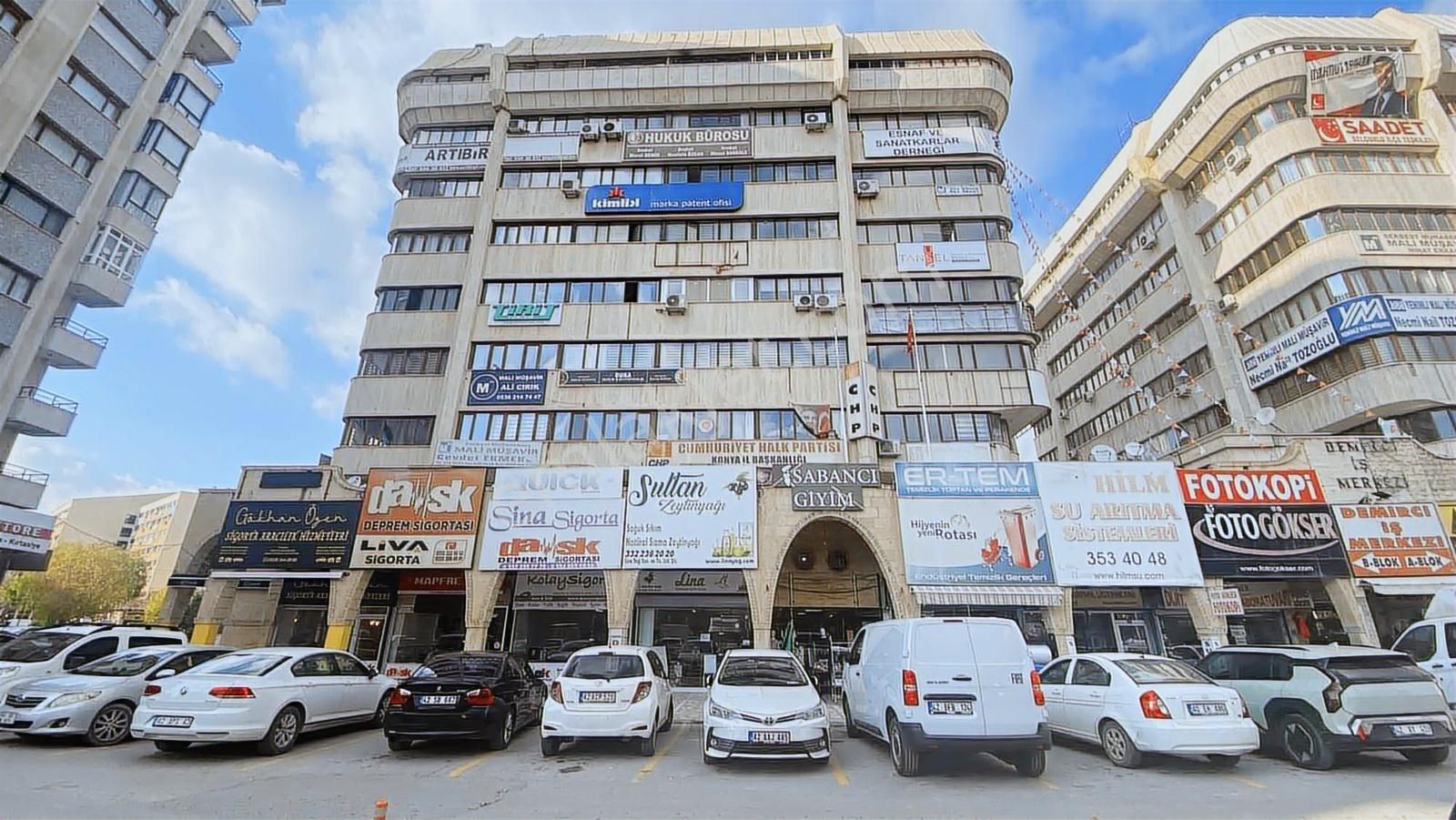 Yatırım Fırsatı Demirci İş Merkezinde 3 Katlı Satılık Dükkan - Görsel 28