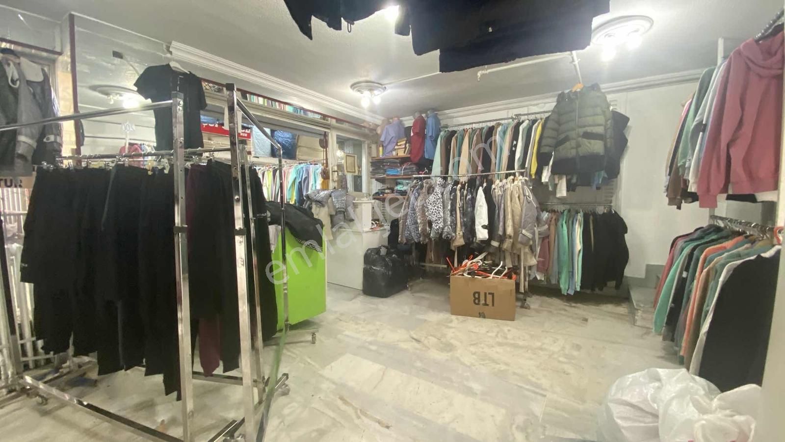 Yatırım Fırsatı Demirci İş Merkezinde 3 Katlı Satılık Dükkan - Görsel 5
