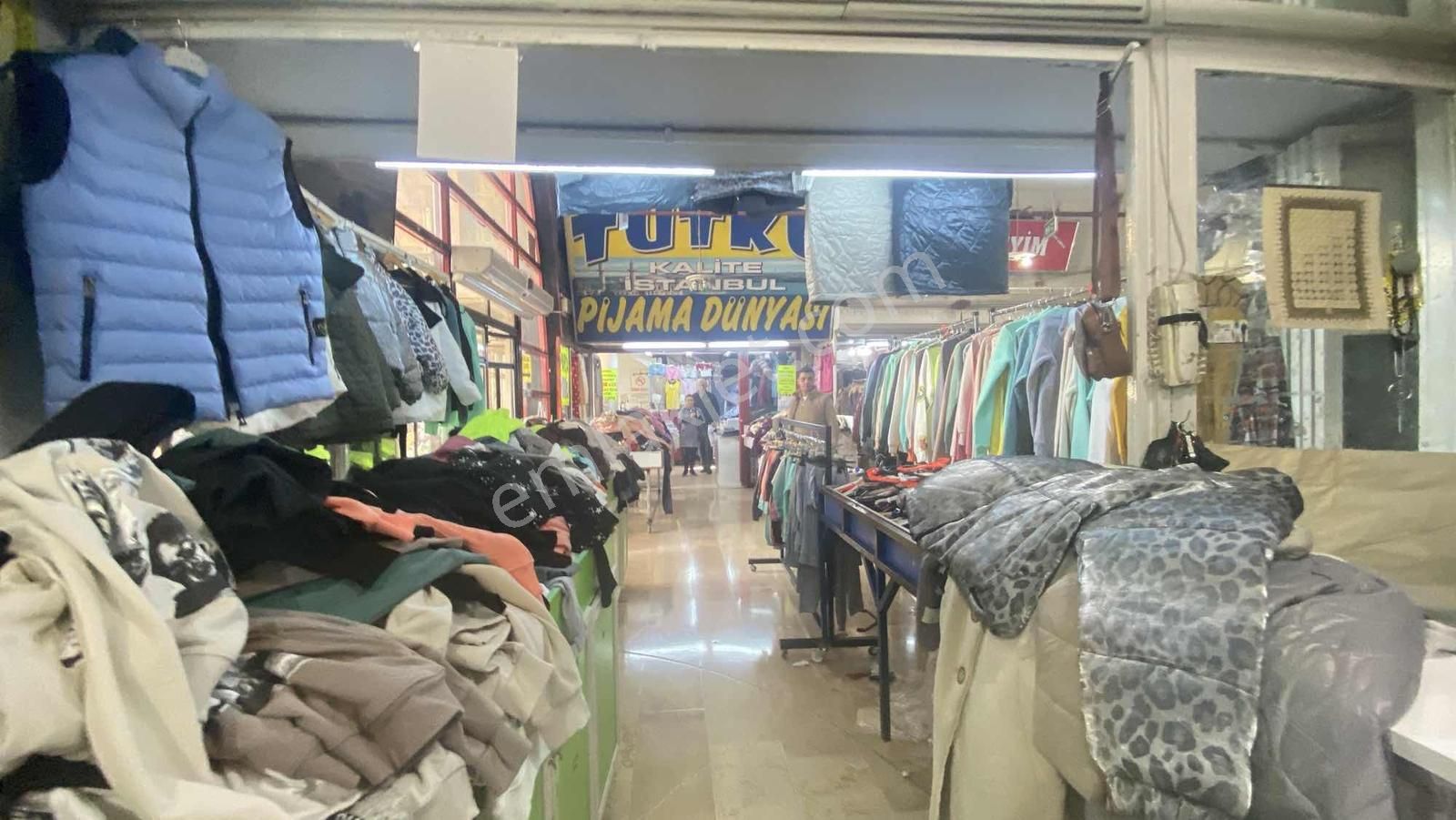 Yatırım Fırsatı Demirci İş Merkezinde 3 Katlı Satılık Dükkan - Görsel 16