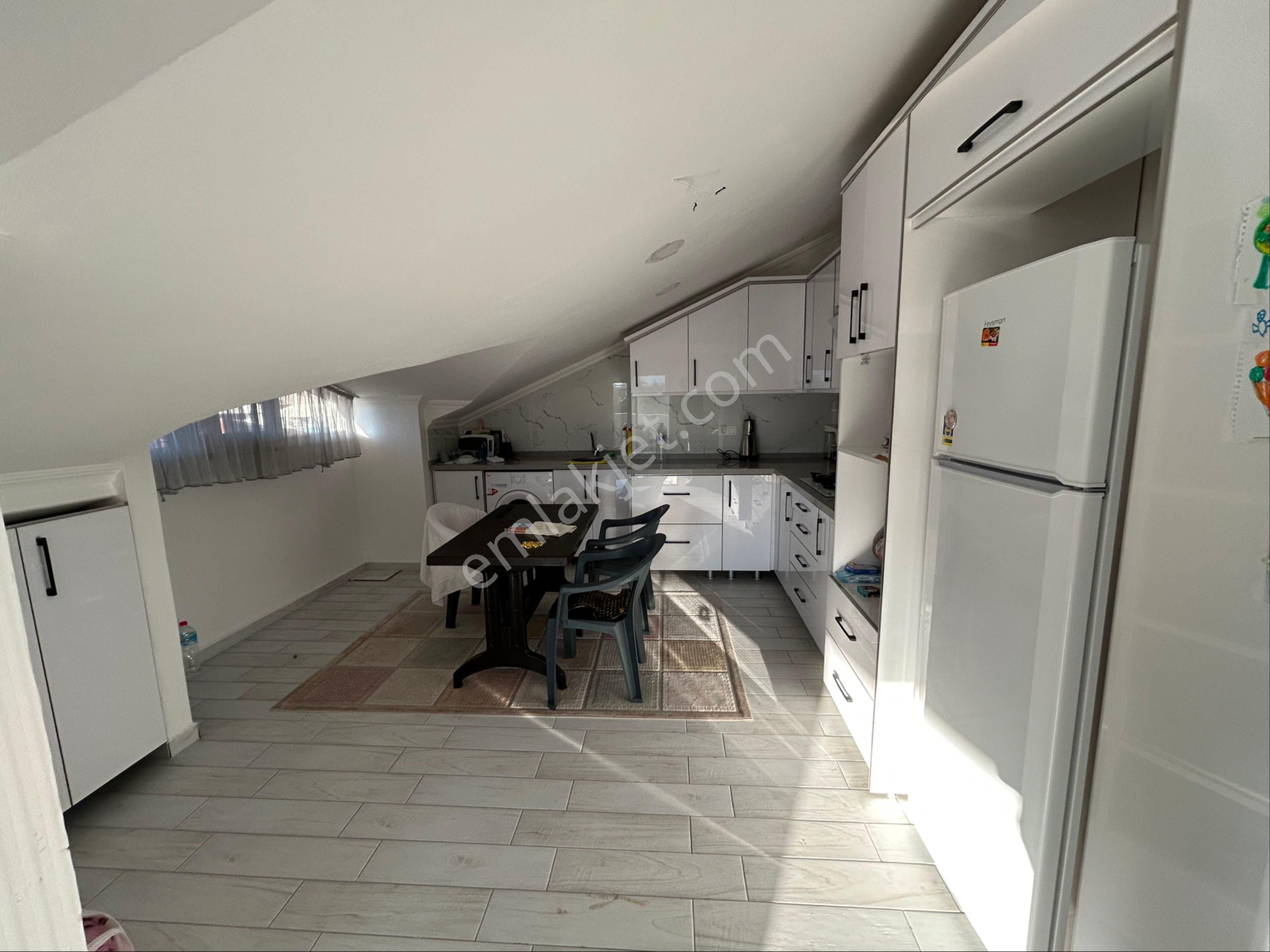 Gizemli Emlaktan Eşyalı Kiralık 2+1 Merkezde Daire - Görsel 7