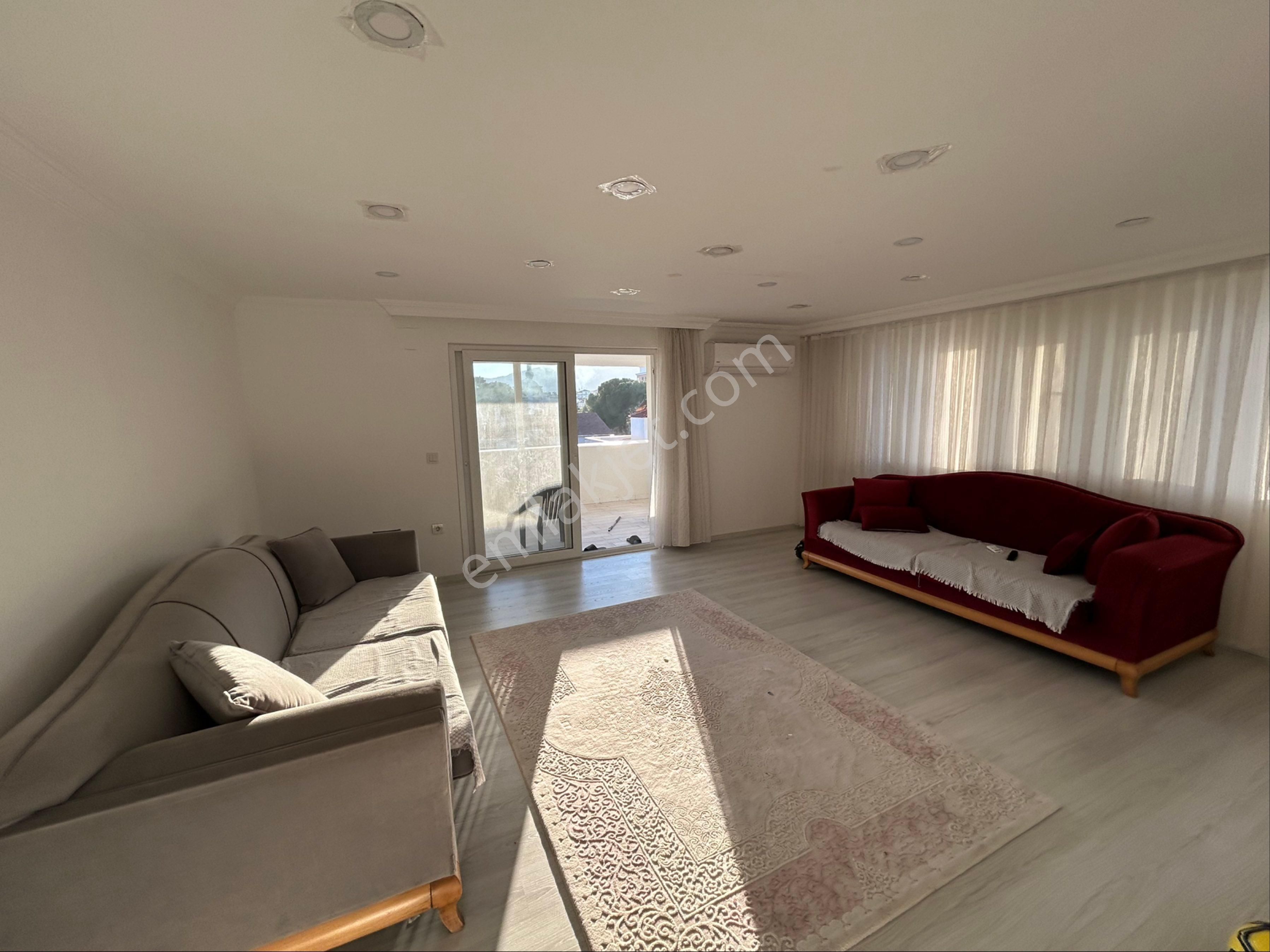 Gizemli Emlaktan Eşyalı Kiralık 2+1 Merkezde Daire - Görsel 2