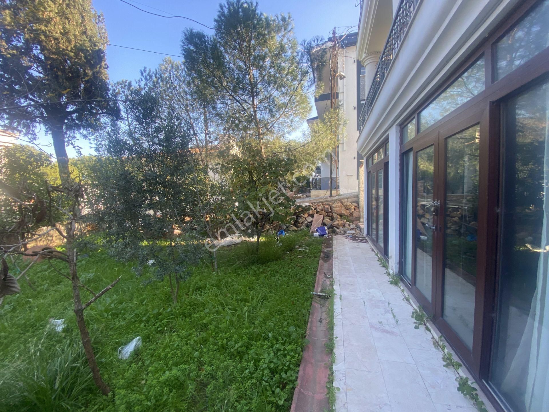 Ayvalık Camlık Da Satılık Mustakil Ev.deniz Manzaralı. - Görsel 12