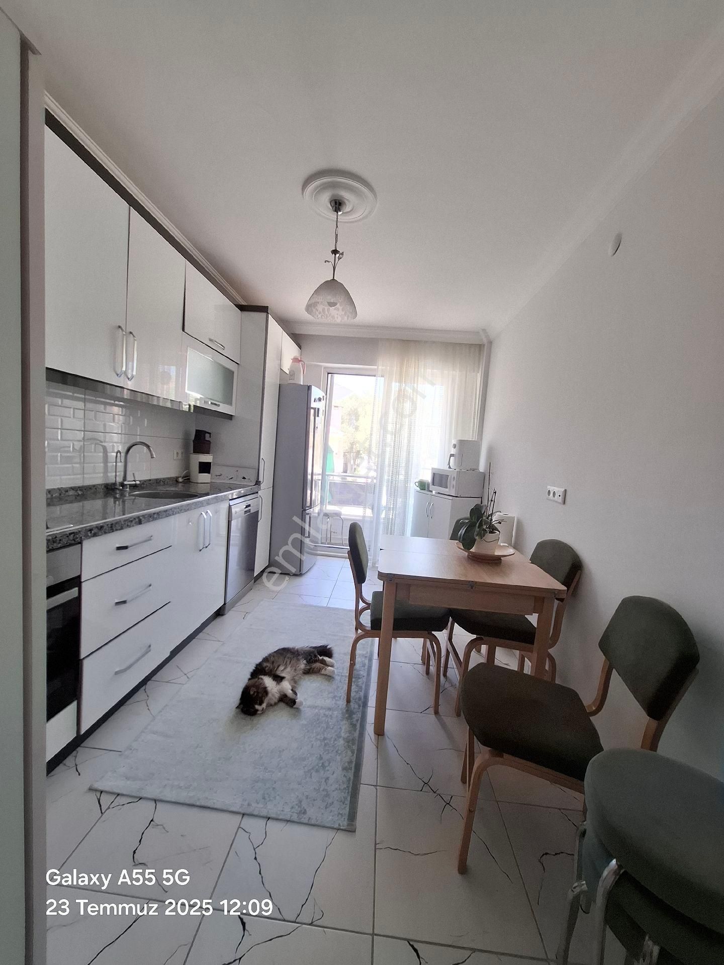 Bayır Mahlesi Okul Bölgesinde 3+1 Kiralık Muhteşem Daire - Görsel 14