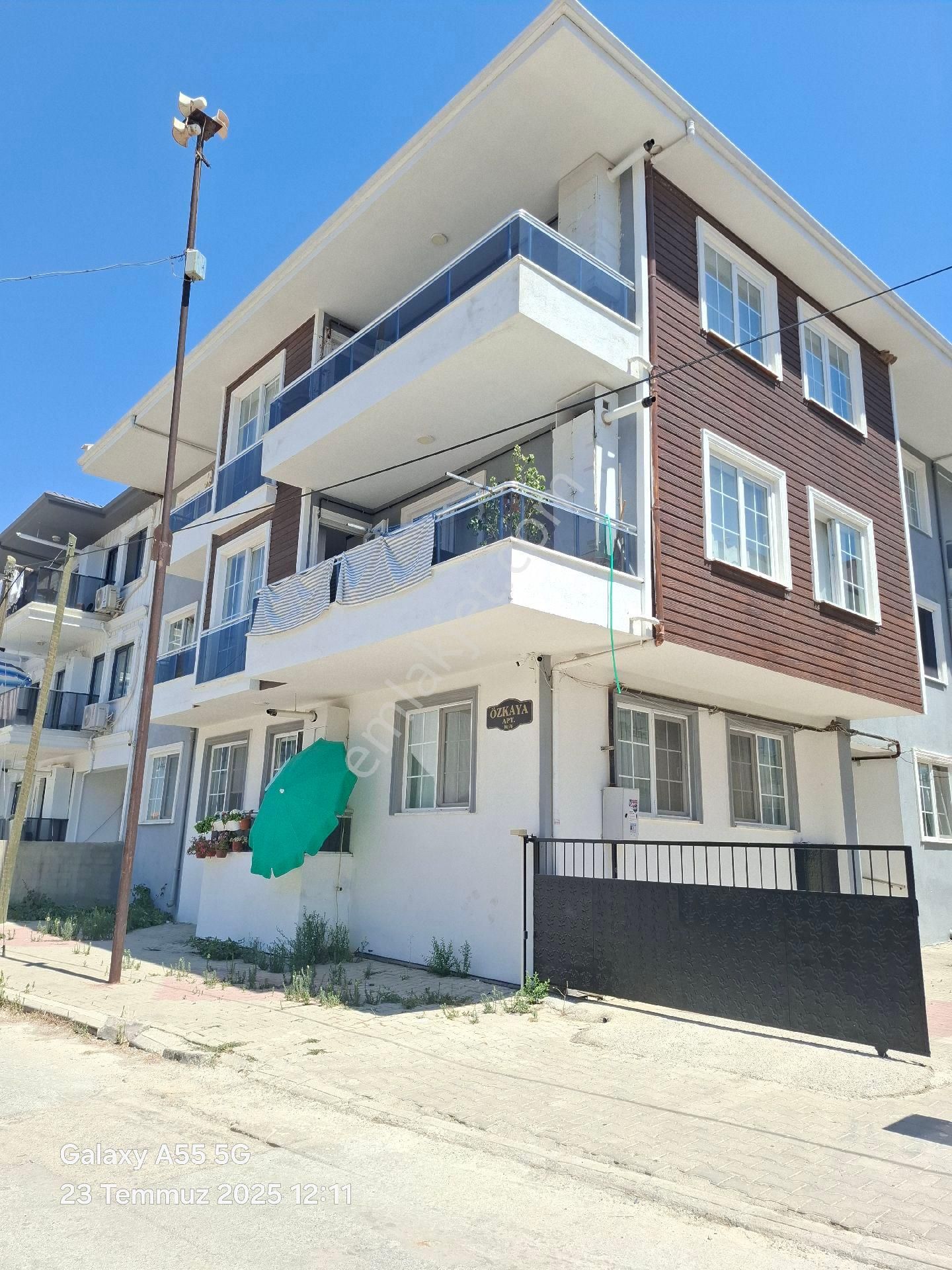 Bayır Mahlesi Okul Bölgesinde 3+1 Kiralık Muhteşem Daire - Görsel 21