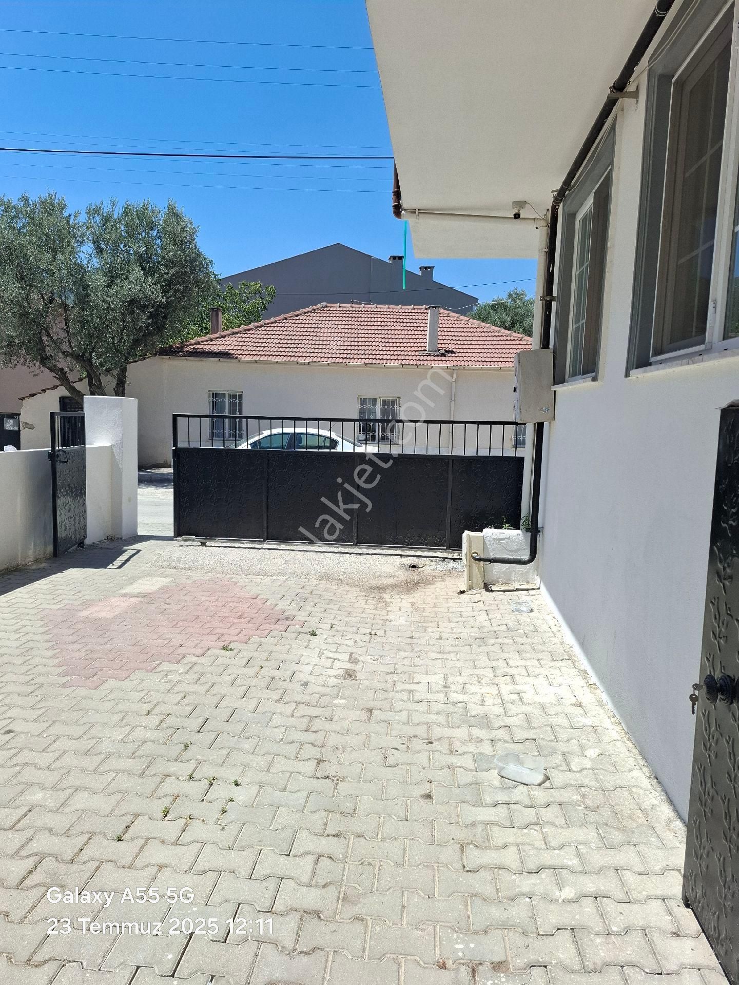 Bayır Mahlesi Okul Bölgesinde 3+1 Kiralık Muhteşem Daire - Görsel 23