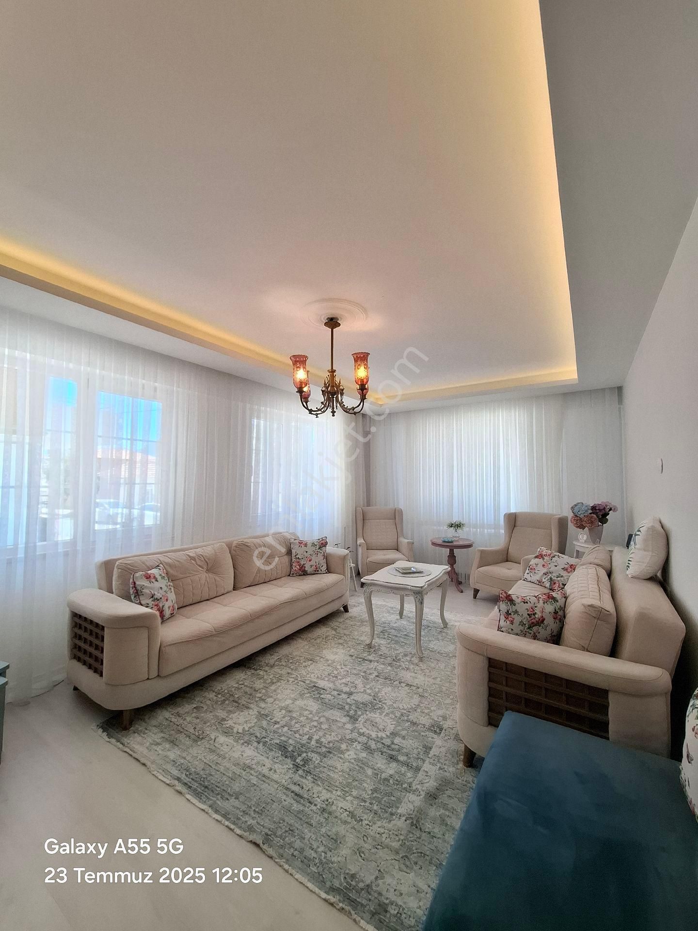 Bayır Mahlesi Okul Bölgesinde 3+1 Kiralık Muhteşem Daire