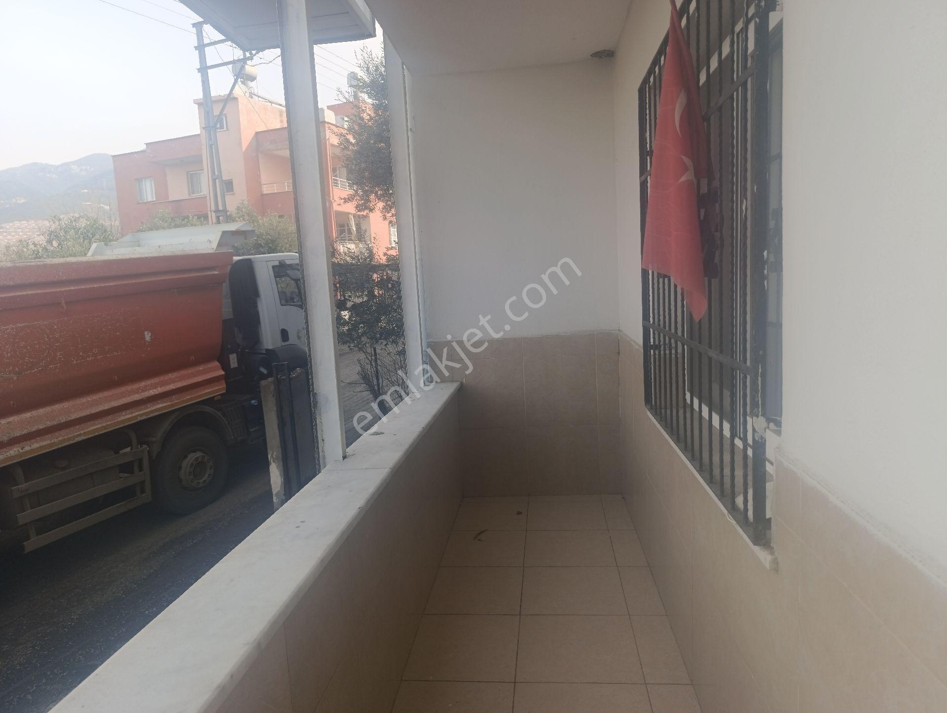 Çınarlıda Kiralık Ev 3. Kat - Görsel 5