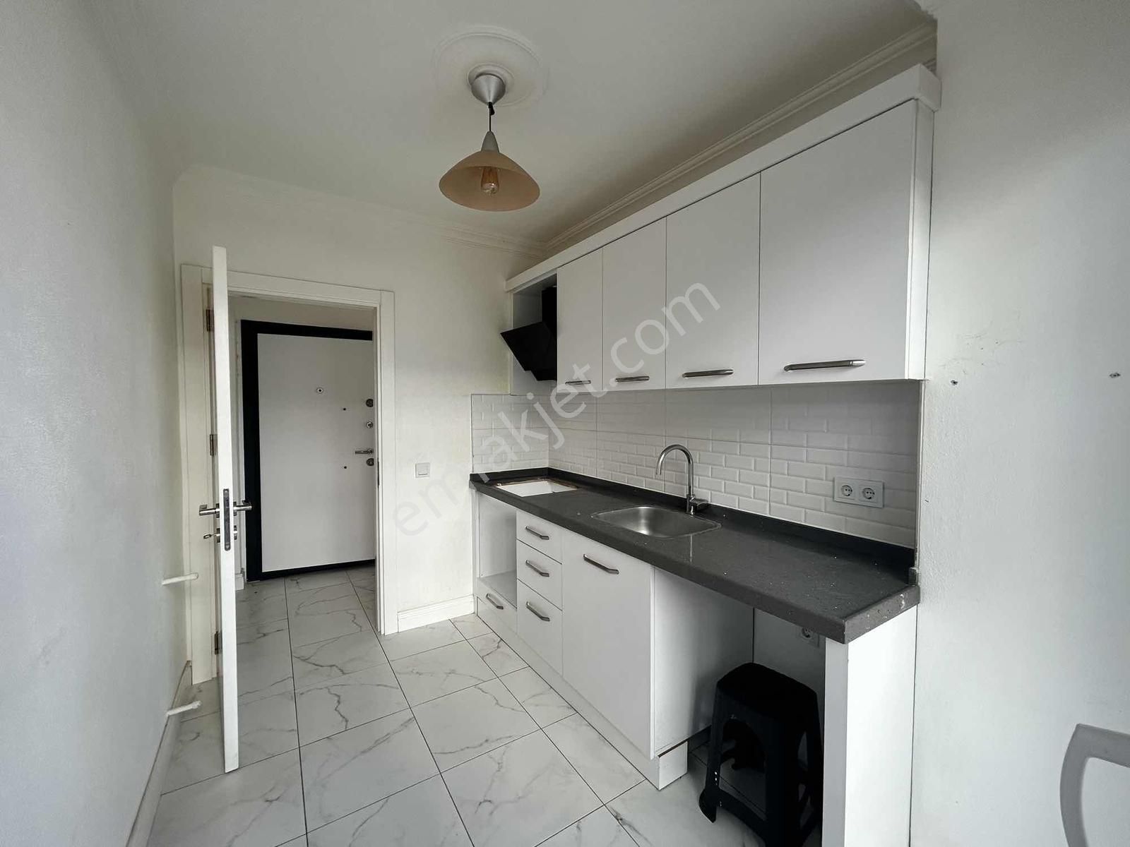 Çamlıbelde Tramvay Dibi Y.giriş Ayrı Mutfak Daire Çok Güzel - Görsel 15