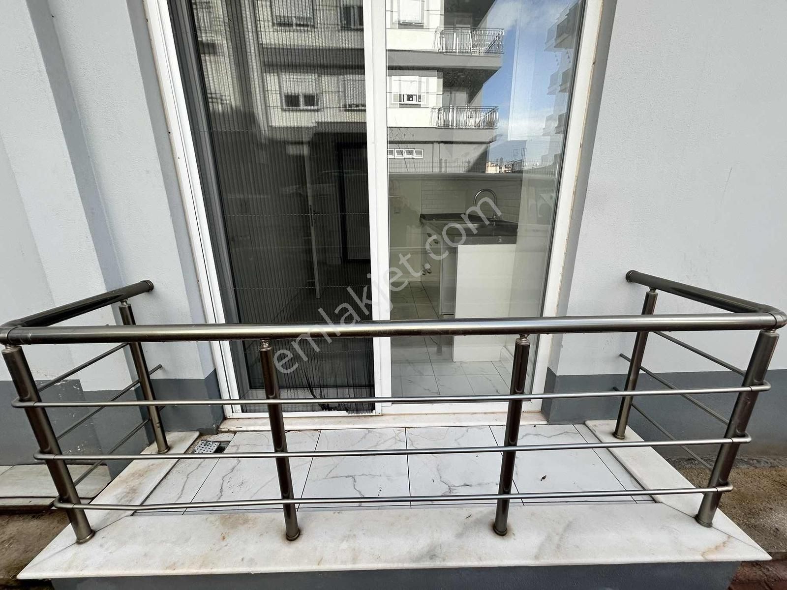 Çamlıbelde Tramvay Dibi Y.giriş Ayrı Mutfak Daire Çok Güzel - Görsel 3