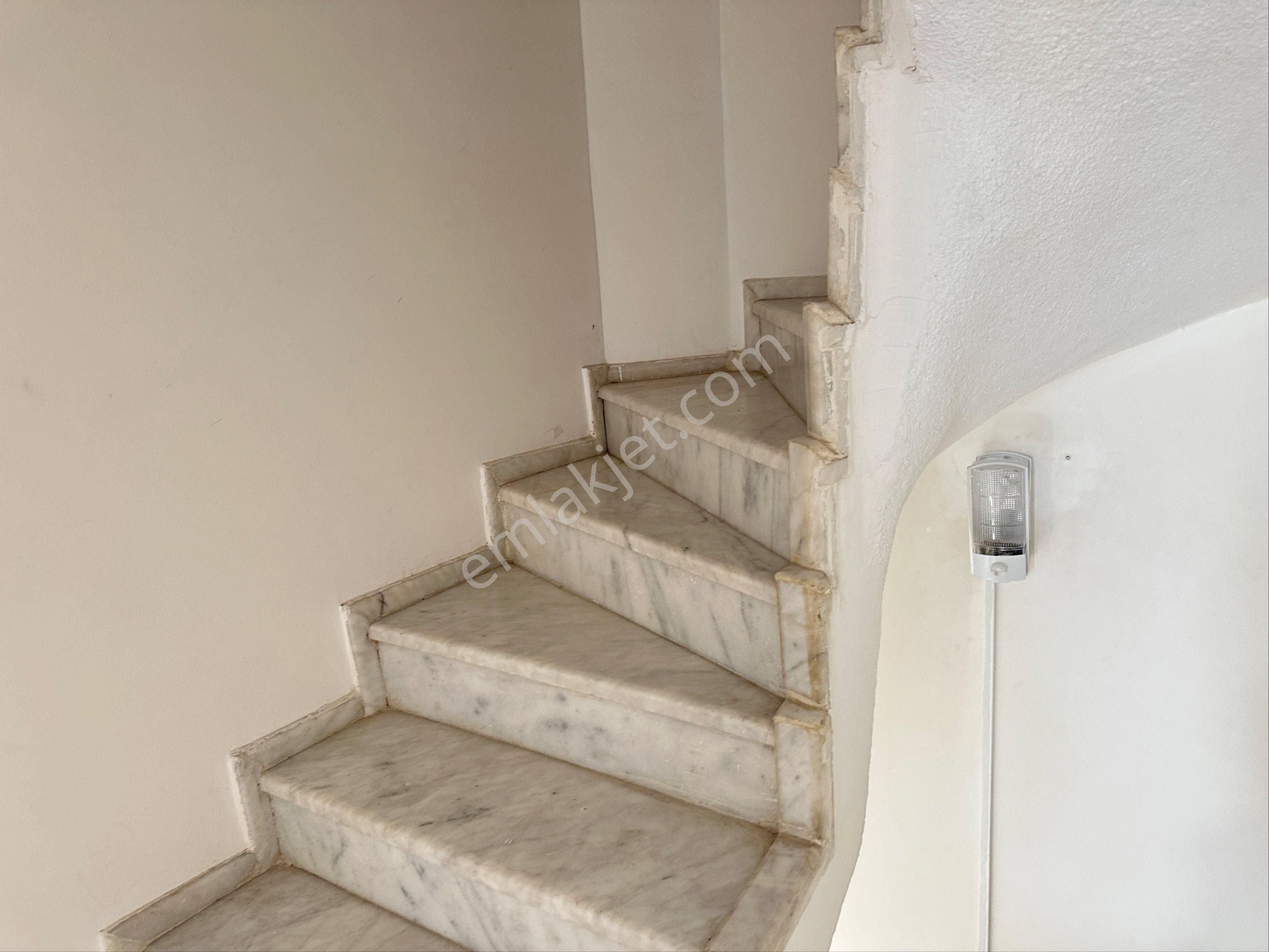 Çeşme Alaçatı Da Satılık Tripleks Yazlık Villa - Görsel 5