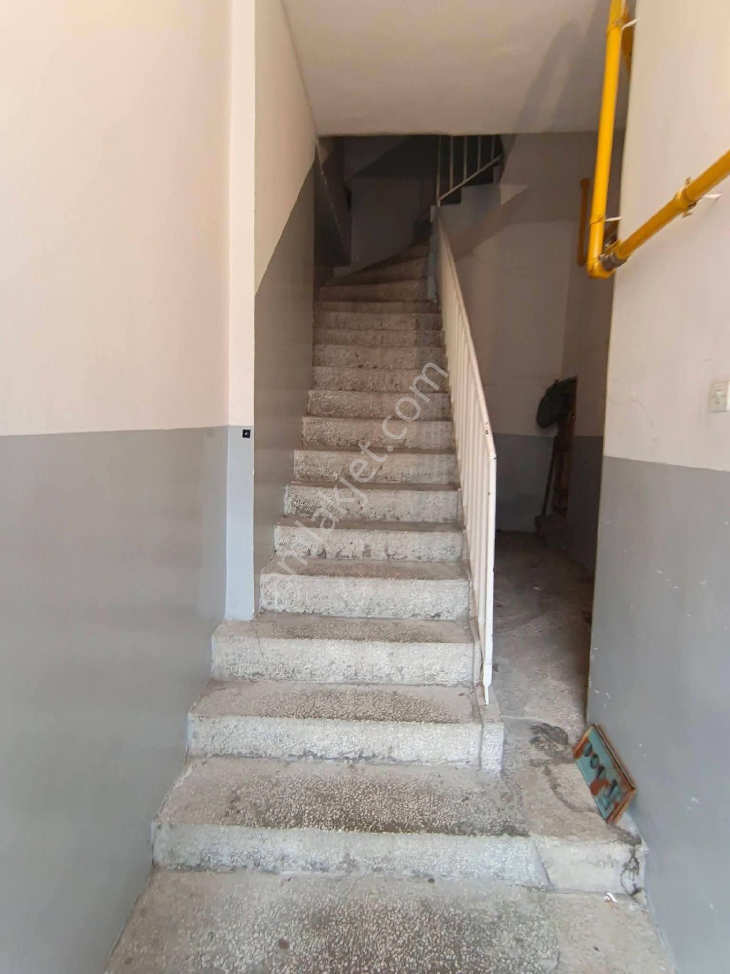 Samsun İlkadım Hürriyet Mahallesi'nde İçi Yapılı 3.kat - Görsel 10