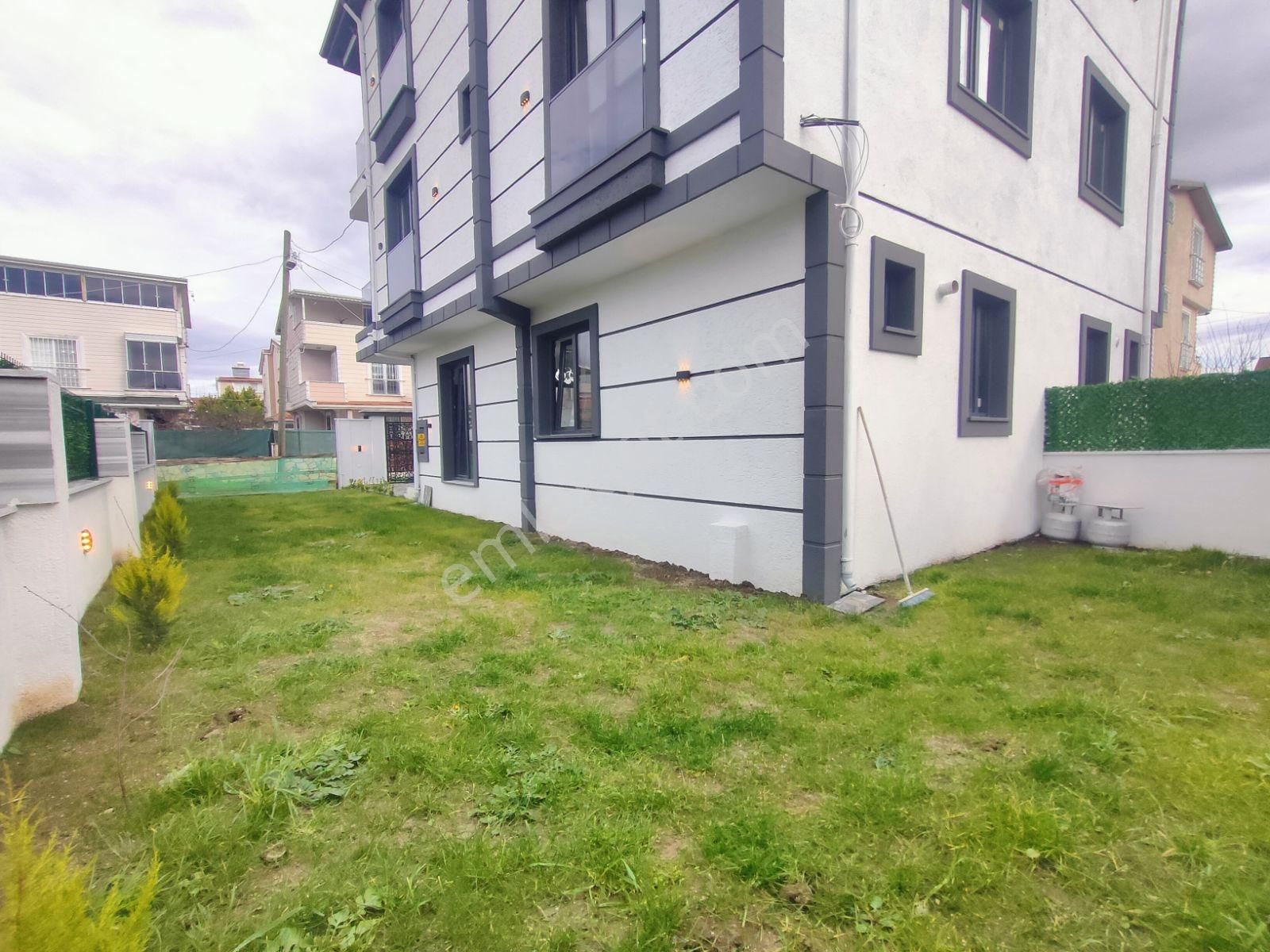 Kartallar'dan Merkezde Geniş Ve Ferah Odalı 4+1 Bahçeli Yazlık. - Görsel 12