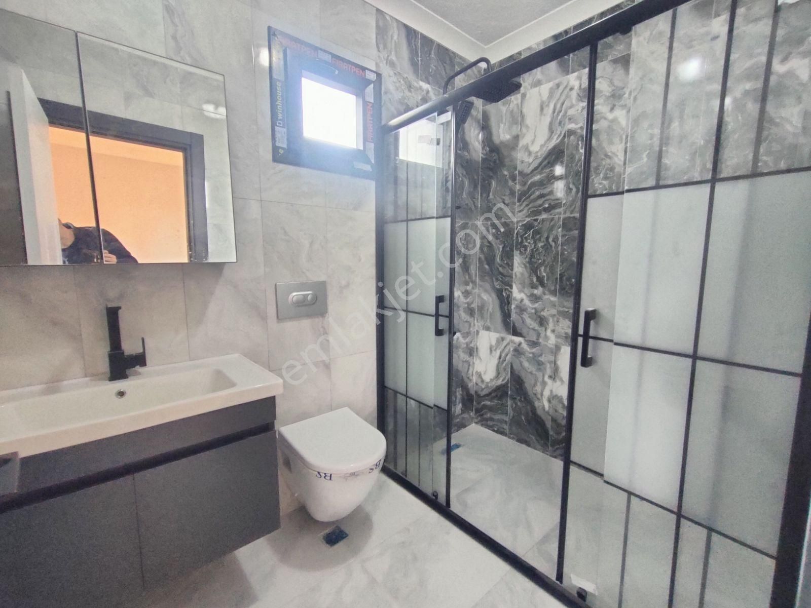 Kartallar'dan Merkezde Geniş Ve Ferah Odalı 4+1 Bahçeli Yazlık. - Görsel 7