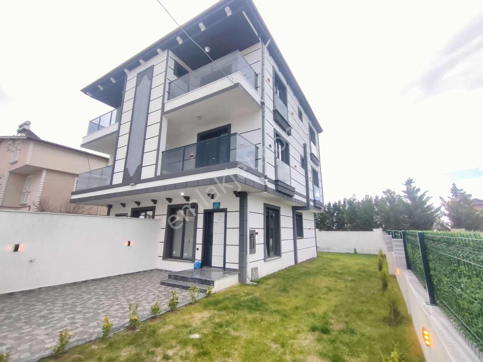 Kartallar'dan Merkezde Geniş Ve Ferah Odalı 4+1 Bahçeli Yazlık. - Görsel 33