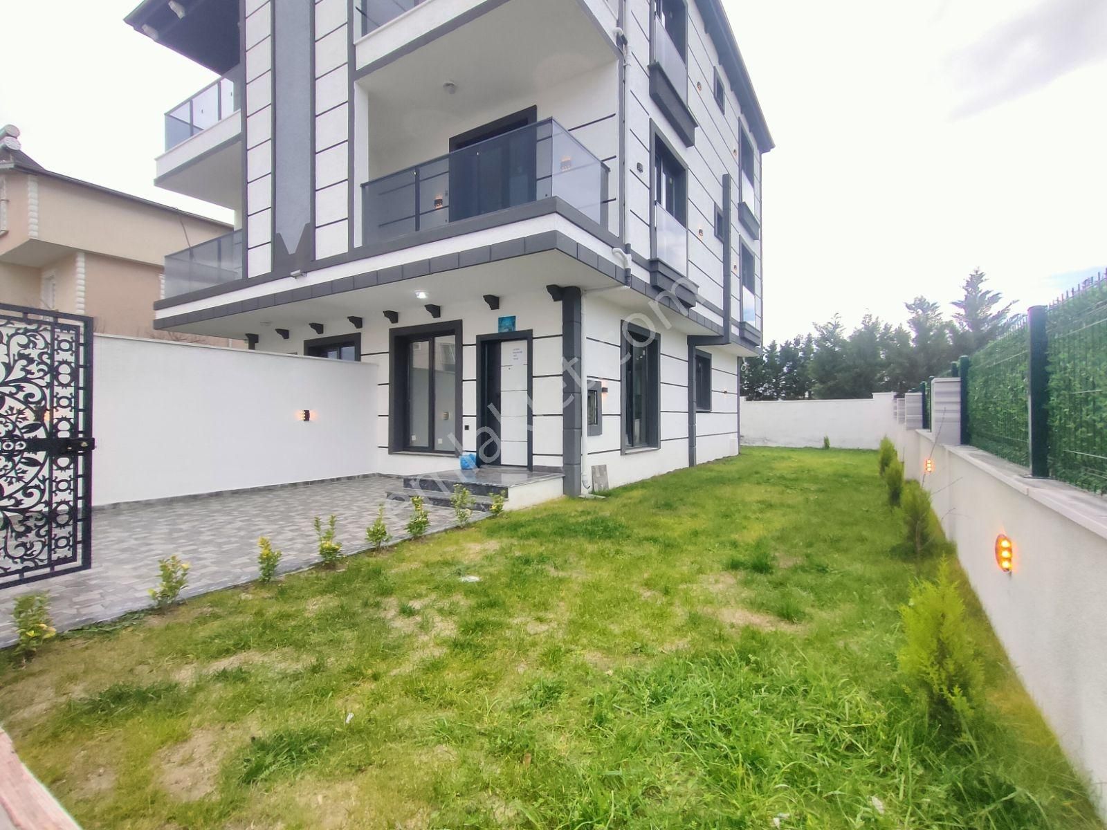 Kartallar'dan Merkezde Geniş Ve Ferah Odalı 4+1 Bahçeli Yazlık. - Görsel 13