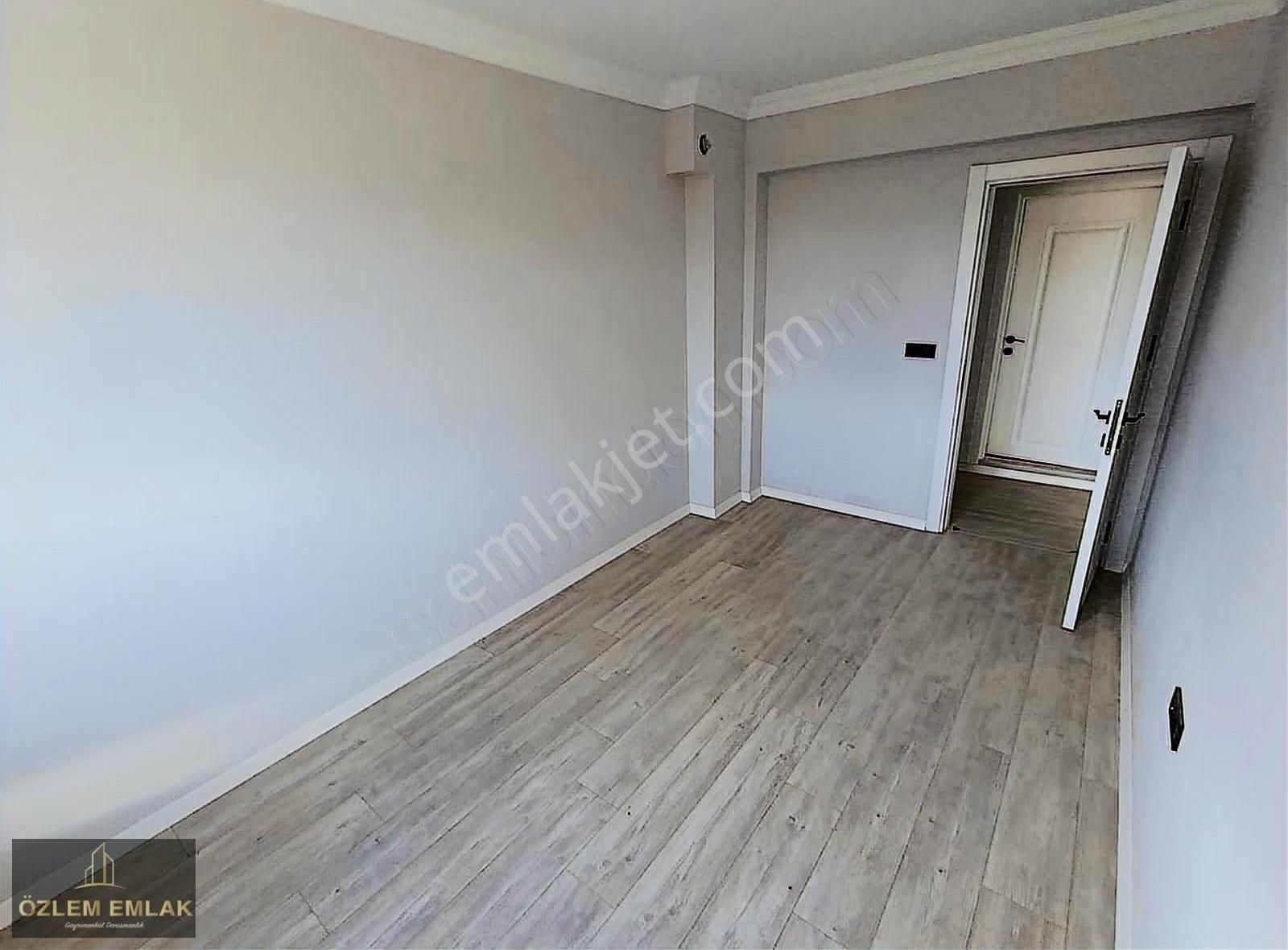 Değerlenen Bölge Yenimahallede Lüx 1+1 Satılık Daire - Görsel 10