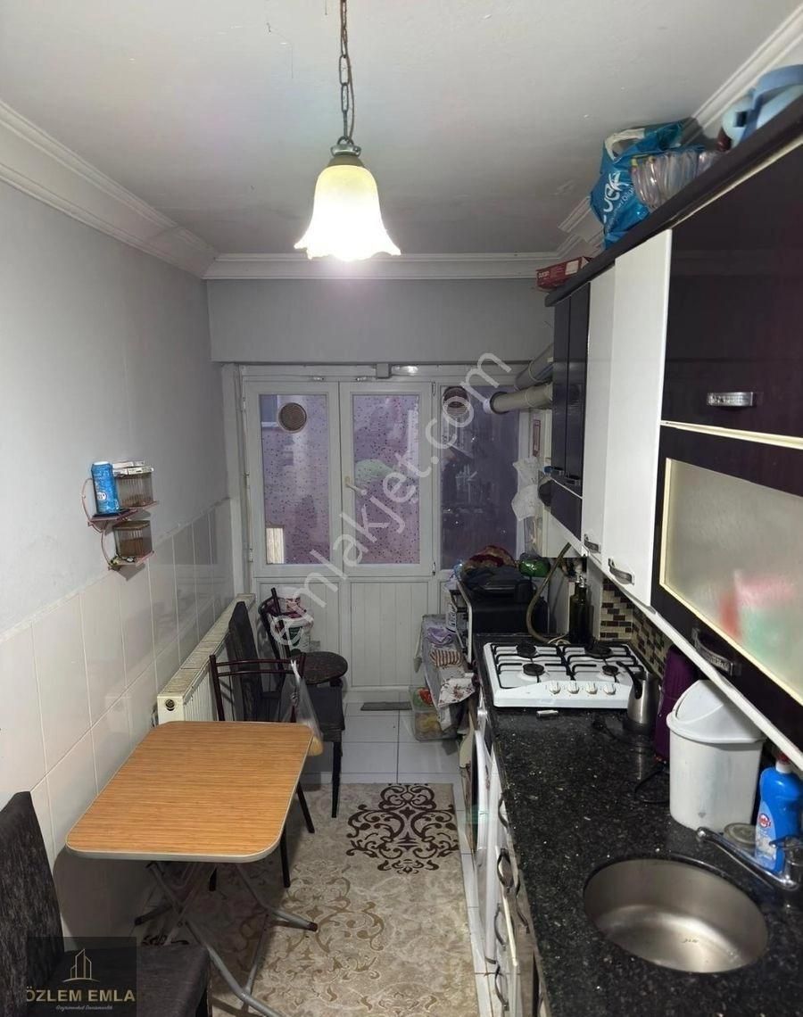 Bandırma 17 Eylülmahallesinde Özlem Gayrimenkulden 2+1 Satılık Daire - Görsel 3