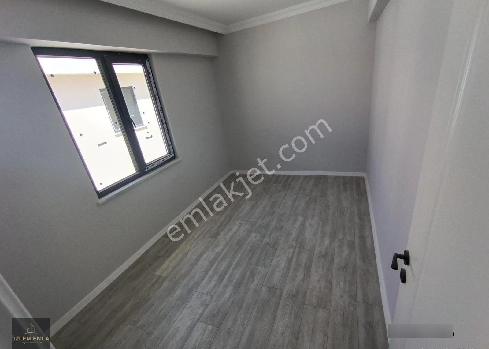 Bandırma Özlem Gayrimenkulden Yenimahallede 2+0 Kiralık Daire - Görsel 6