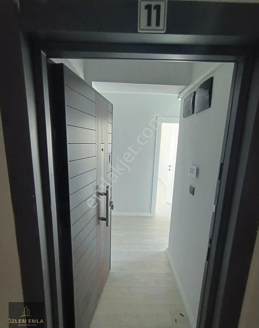 Bandırma Özlem Gayrimenkulden Yenimahallede 2+0 Kiralık Daire - Görsel 10