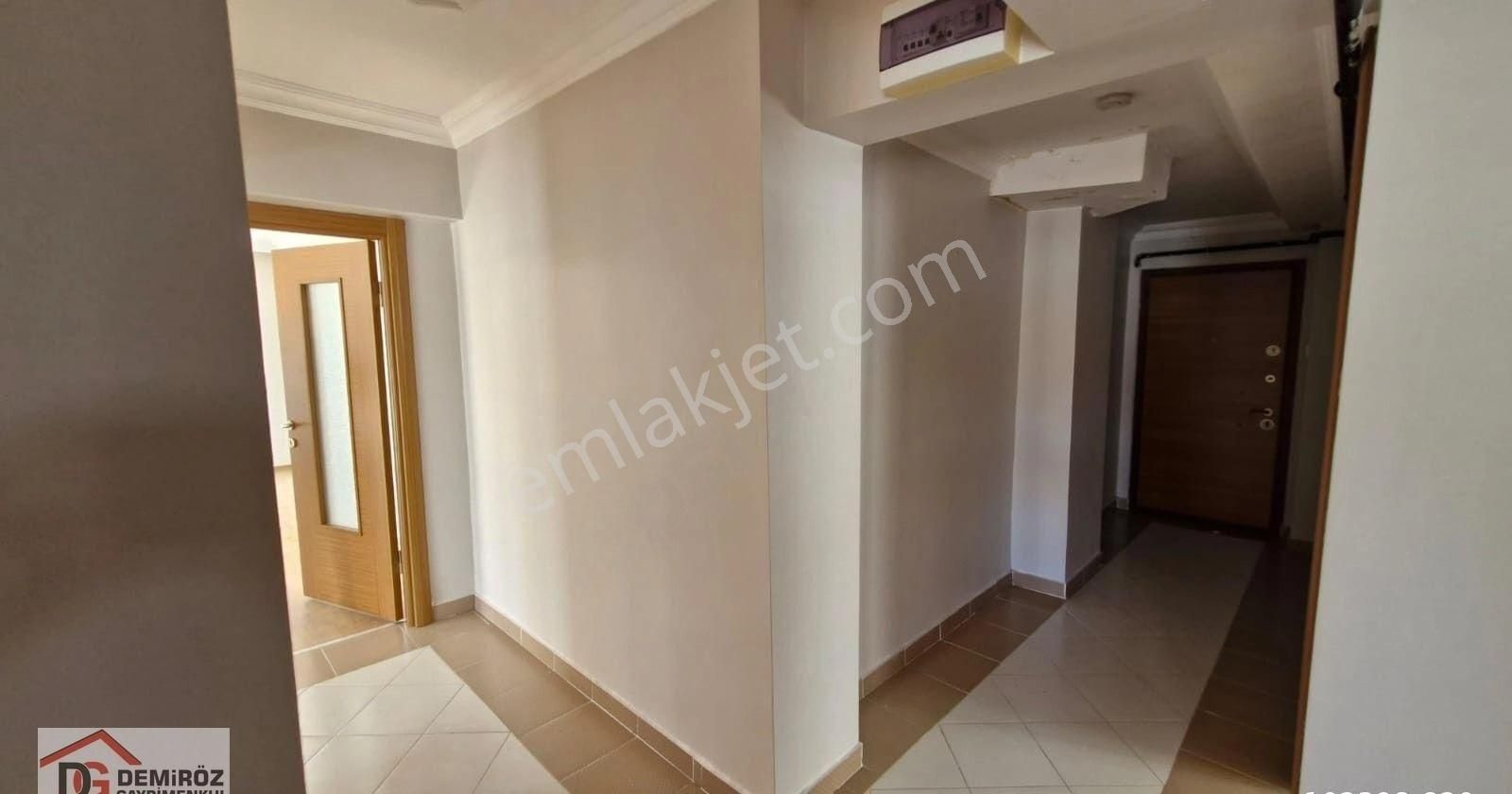 Cadde Üzerinde Konum Harikası Geniş 2+1 Katta Daire 📍 - Görsel 32