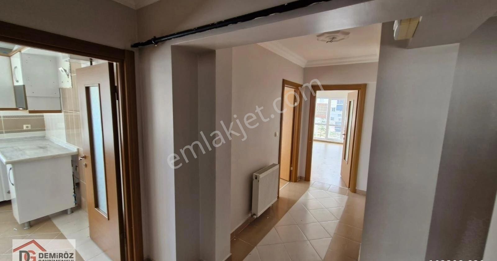 Cadde Üzerinde Konum Harikası Geniş 2+1 Katta Daire 📍 - Görsel 3