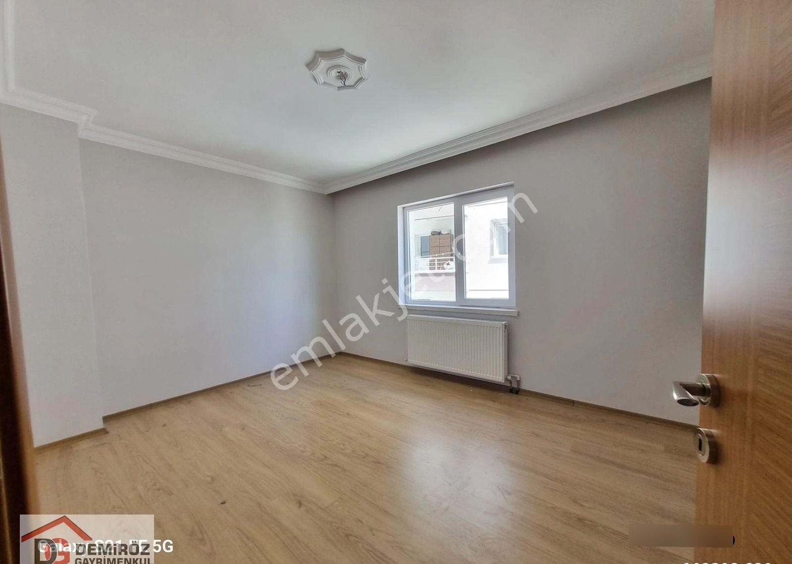 Cadde Üzerinde Konum Harikası Geniş 2+1 Katta Daire 📍 - Görsel 5