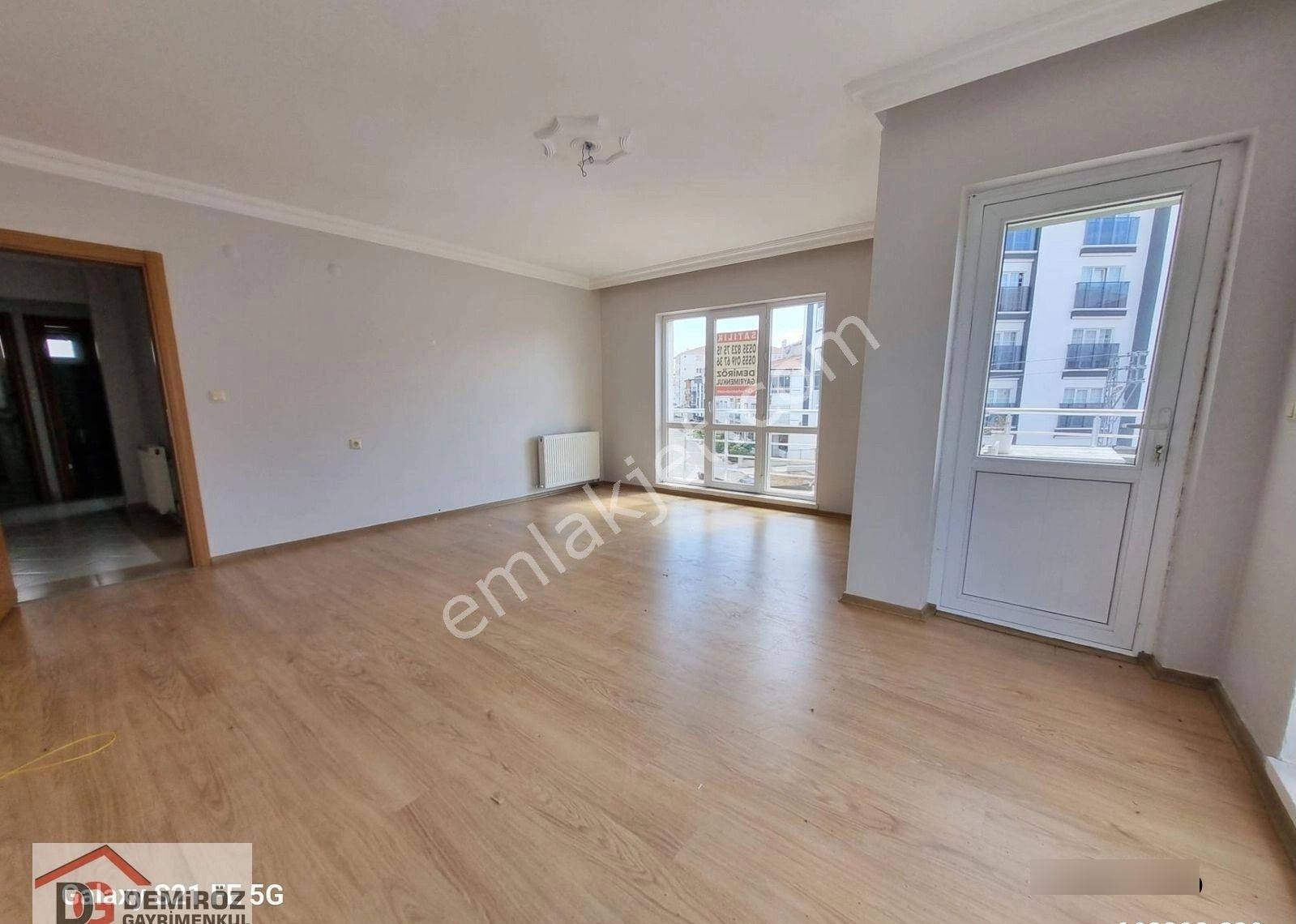 Cadde Üzerinde Konum Harikası Geniş 2+1 Katta Daire 📍 - Görsel 27