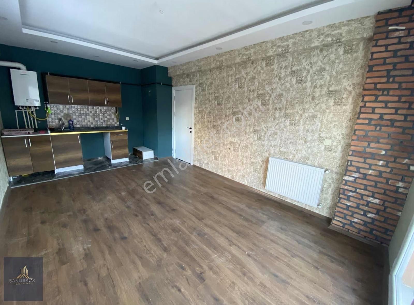 Şanlı Gayrimenkulden Kiralık 1+1 Daire