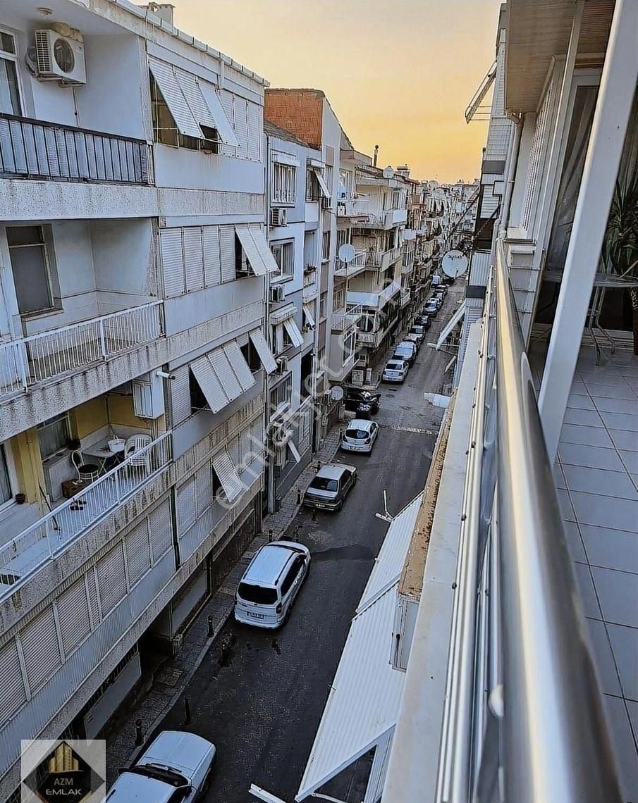 Güzelyalı'nın Nezih Sokağında 205m2 Satılık Bakımlı Daire - Görsel 6