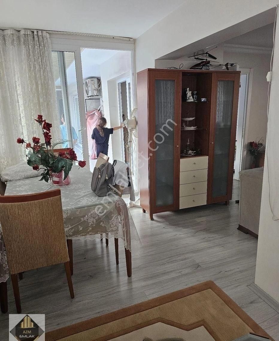 Güzelyalı'nın Nezih Sokağında 205m2 Satılık Bakımlı Daire - Görsel 21