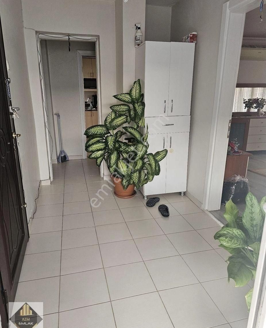 Güzelyalı'nın Nezih Sokağında 205m2 Satılık Bakımlı Daire - Görsel 4