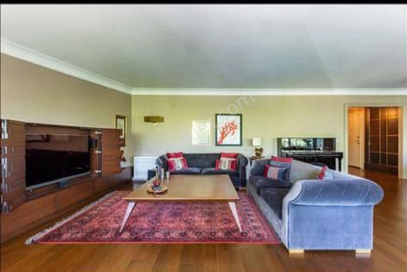 Beşiktaş Bebek Caddesinde | Bebek Parkı Manzaralı | Satılık Lüks 3+1 Daire - Görsel 2