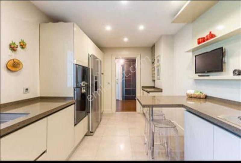 Beşiktaş Bebek Caddesinde | Bebek Parkı Manzaralı | Satılık Lüks 3+1 Daire - Görsel 9