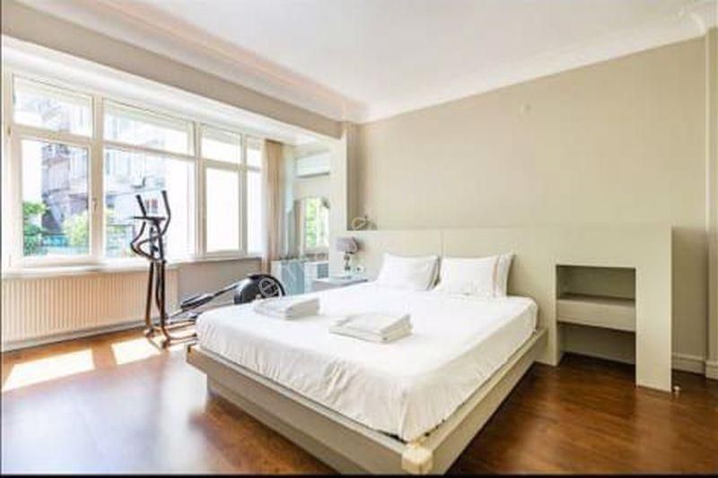 Beşiktaş Bebek Caddesinde | Bebek Parkı Manzaralı | Satılık Lüks 3+1 Daire - Görsel 13