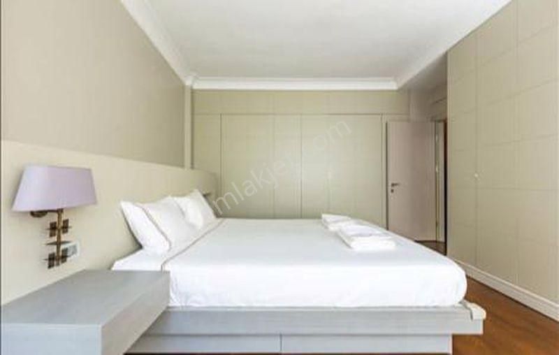 Beşiktaş Bebek Caddesinde | Bebek Parkı Manzaralı | Satılık Lüks 3+1 Daire - Görsel 11