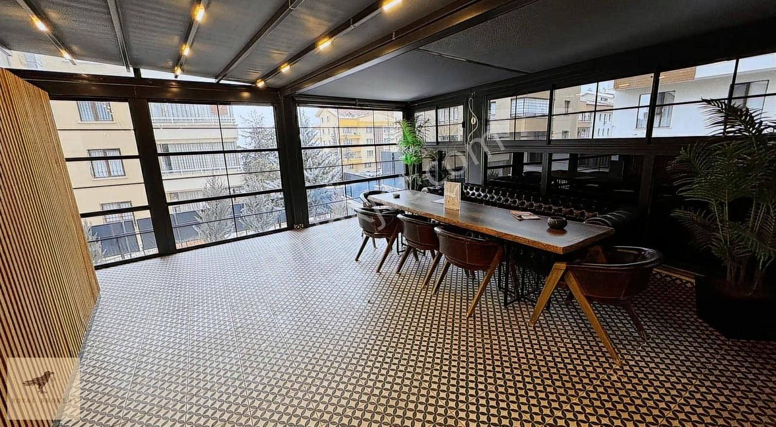 Satılık, Birlik Mah. 450. Cad. Genç Bina, Boş, 1+1 - Görsel 4