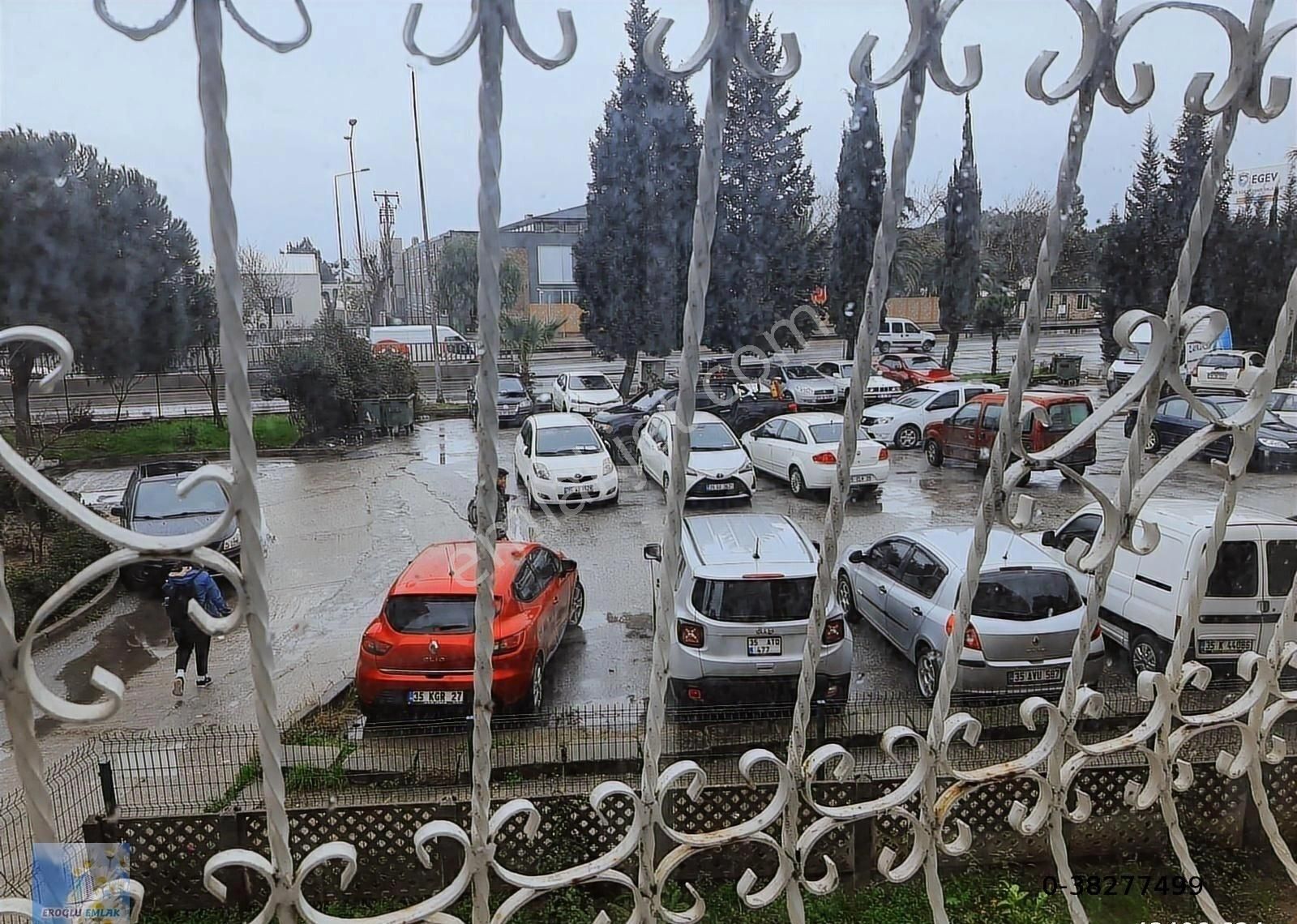 Gaziemir Emlak Konutlarında Ara Kat Bakımlı Satılık 3+1 Daire - Görsel 4