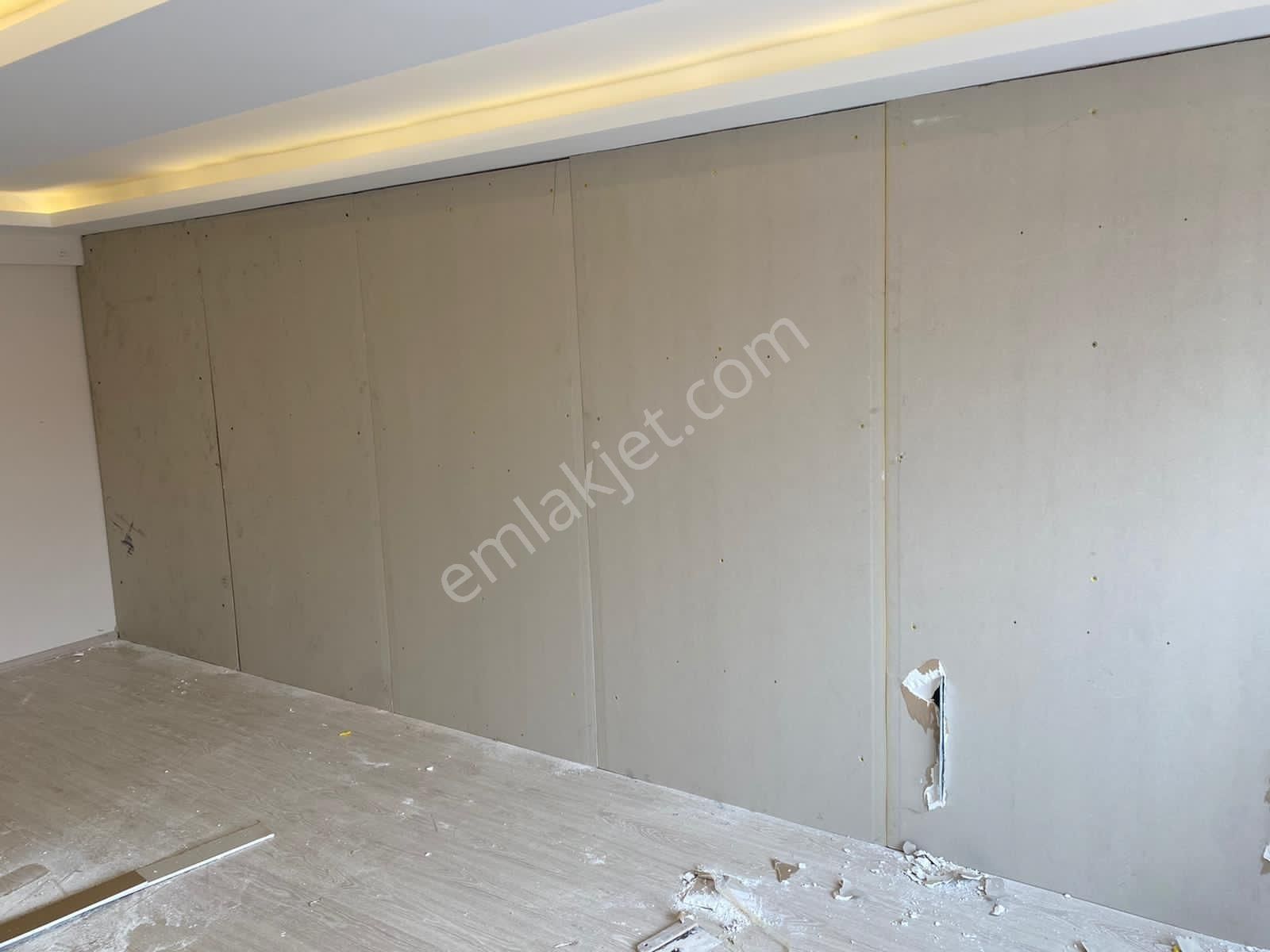 Beşevler Mevkii'nde Ve Şahin Cd. Üzerinde Kiralık 2+0 Lüks Daire - Görsel 11