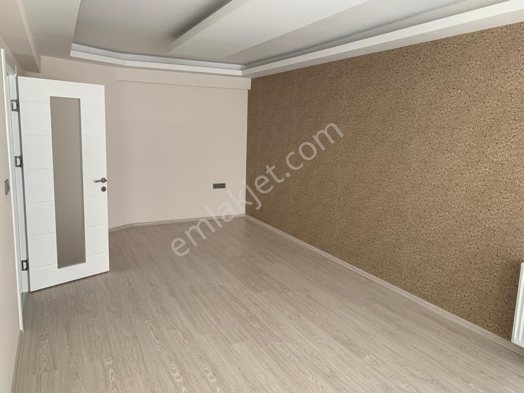 Beşevler Mevkii'nde Ve Şahin Cd. Üzerinde Kiralık 2+0 Lüks Daire - Görsel 31