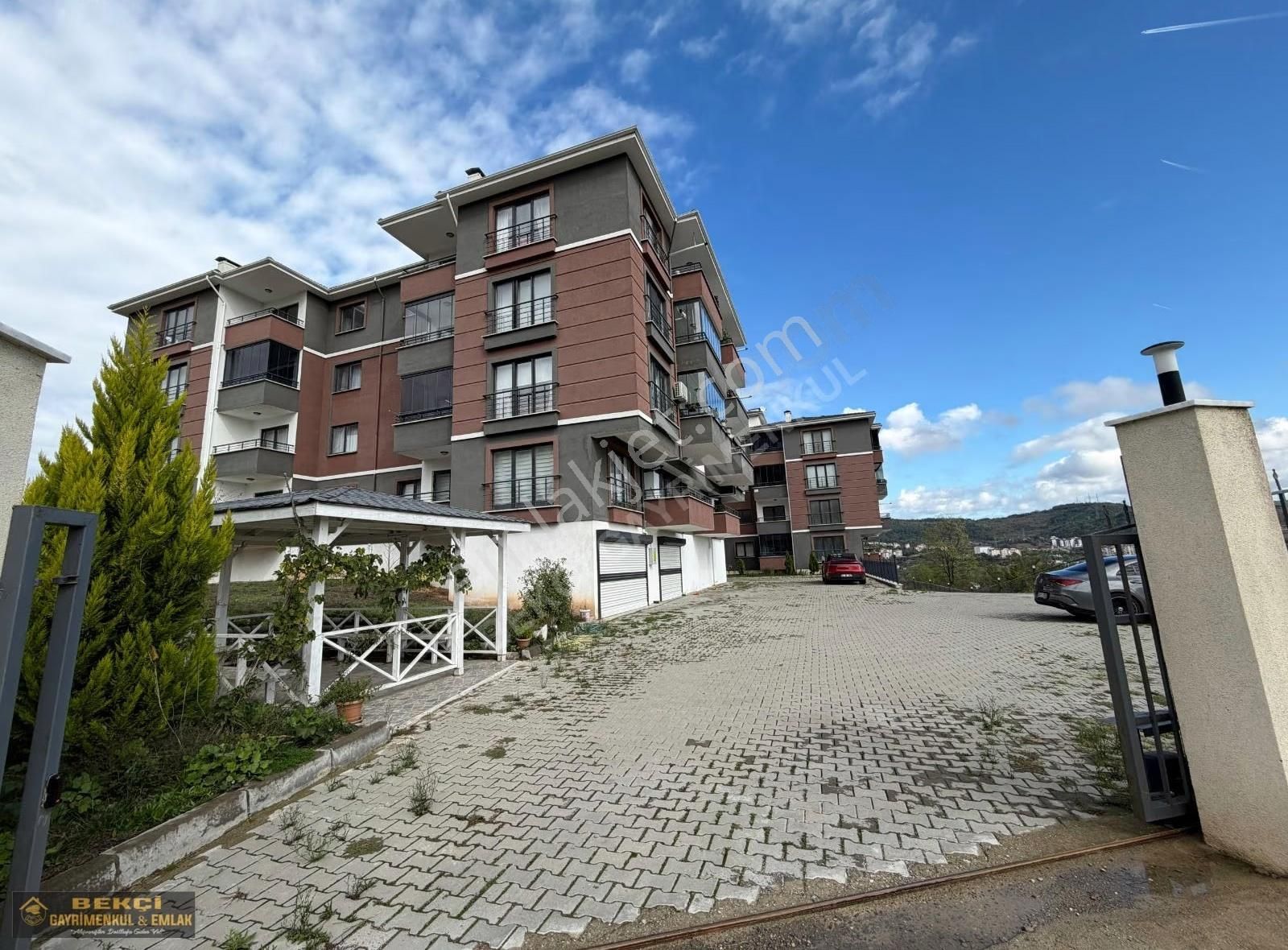 Gölbucağında 3+1 Müstakil Garajlı Ebeveyn Banyolu 2 Yaşında - Görsel 24