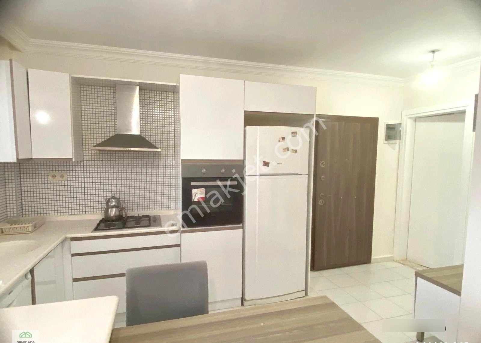 Kuşadası’nın Kalbinde Kadınlar Denizi Mahallesi’nde, Tam Panoramik Deniz Manzaralı 1+1 Satılık Daire - Görsel 3