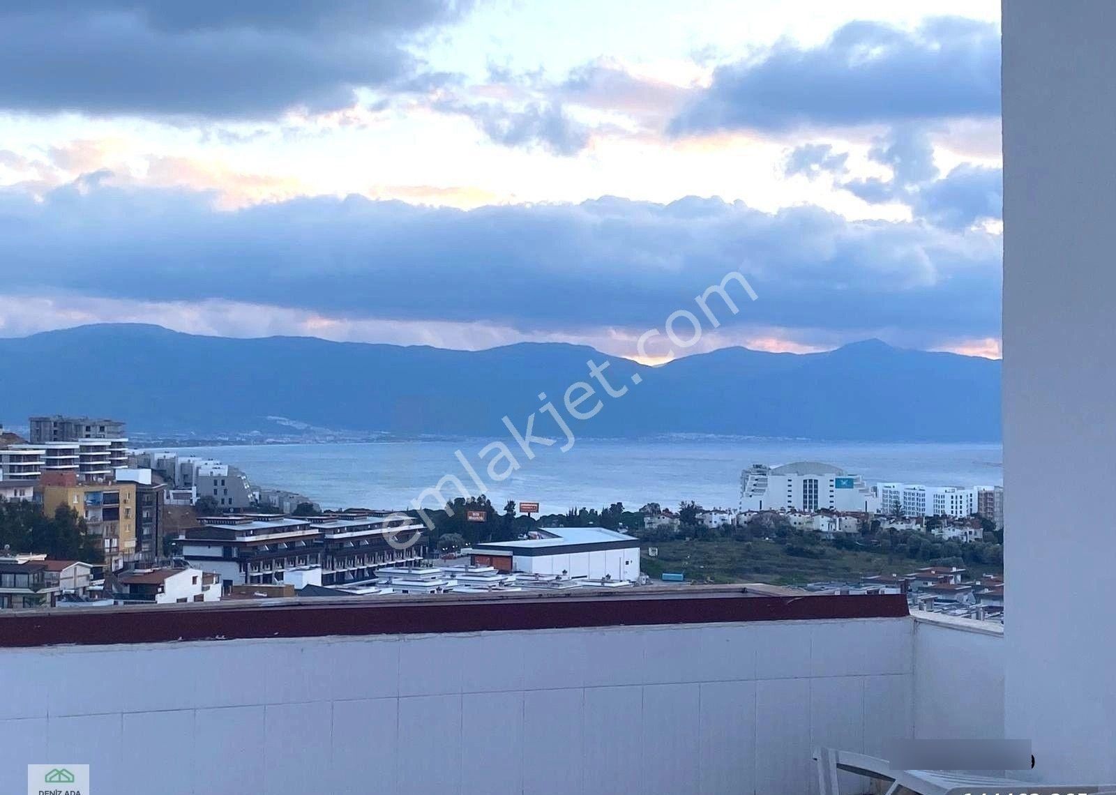 Kuşadası’nın Kalbinde Kadınlar Denizi Mahallesi’nde, Tam Panoramik Deniz Manzaralı 1+1 Satılık Daire - Görsel 9