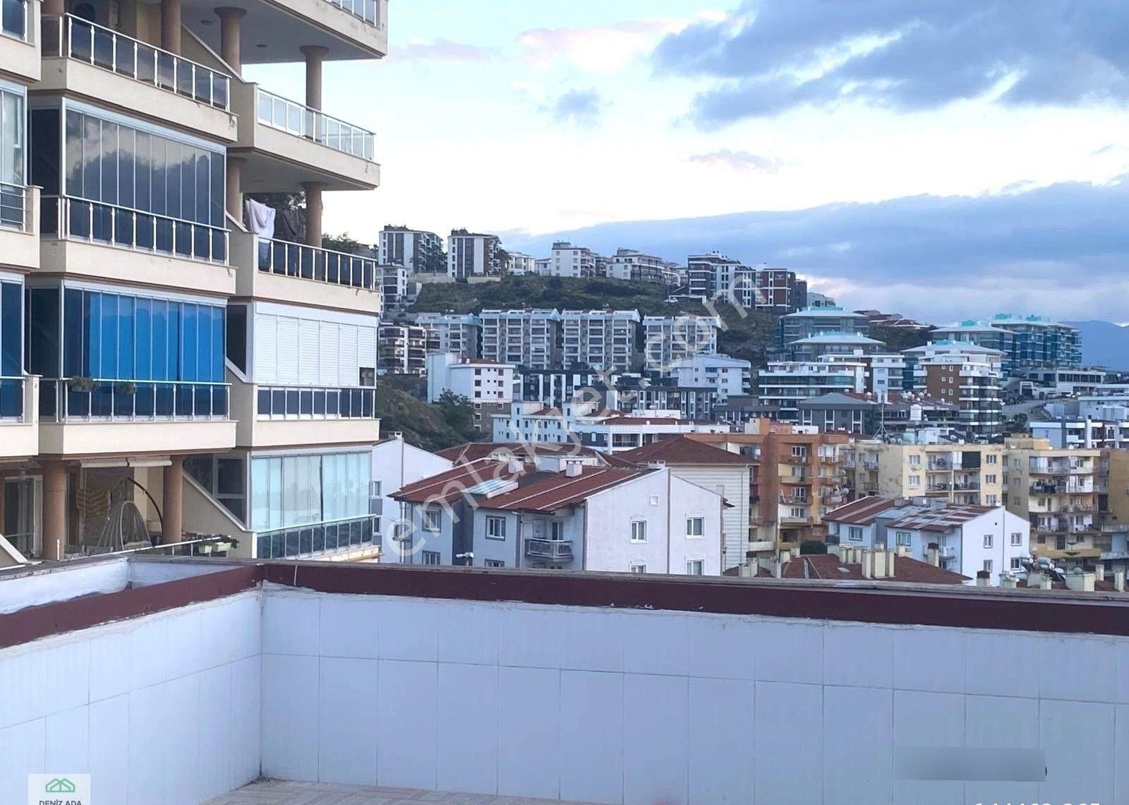 Kuşadası’nın Kalbinde Kadınlar Denizi Mahallesi’nde, Tam Panoramik Deniz Manzaralı 1+1 Satılık Daire - Görsel 15