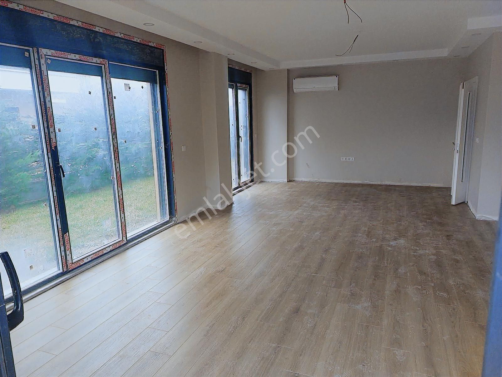 Beylikdüzü Dereağzında Satılık 5+1 Villa - Görsel 21